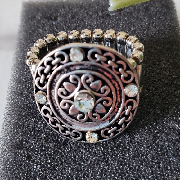 Antique Silver Tone Adjustable Band Round Ring 💥3 for $24💥 - Picture 8 of 15